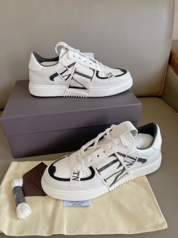 Valentino shoes - Reps shoes