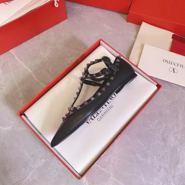 Valentino shoes - Reps shoes