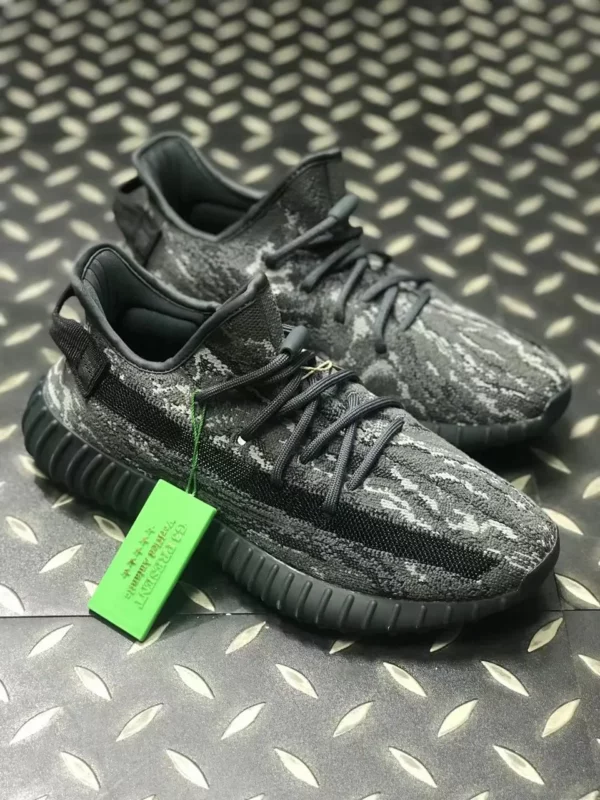 Yeezy shoes - rep shoes