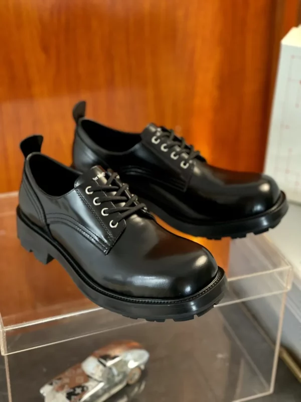 Alexander MCQueen shoes - rep shoes