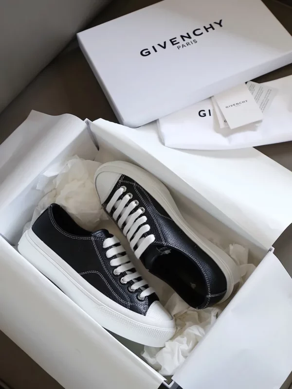 Givenchy shoes - Replica shoes