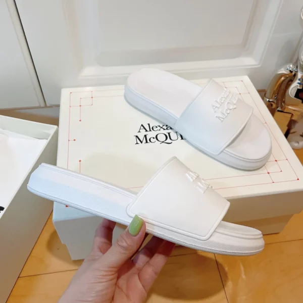 Alexander MCQueen shoes - rep shoes