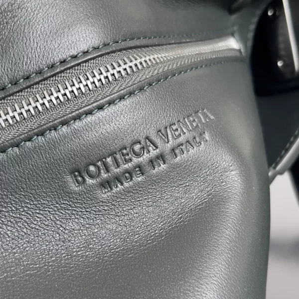 Bottega Veneta bag - replica bags