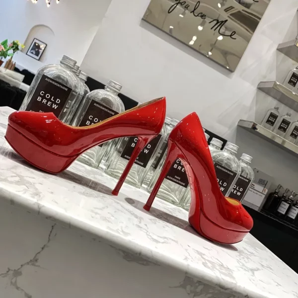 Christian Louboutin shoes - Replica shoes