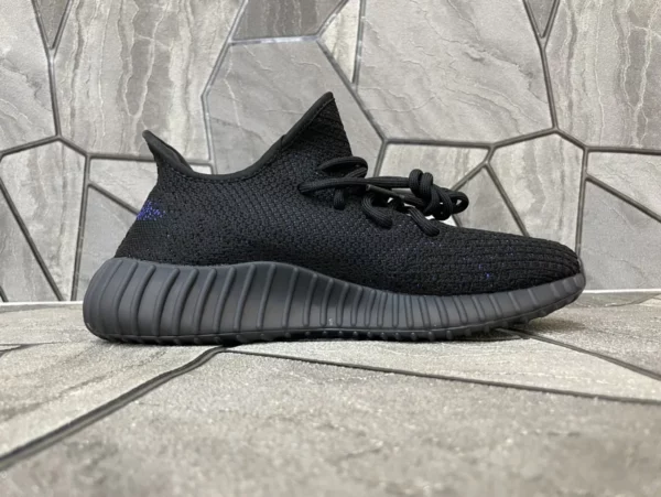 Yeezy shoes - Reps shoes