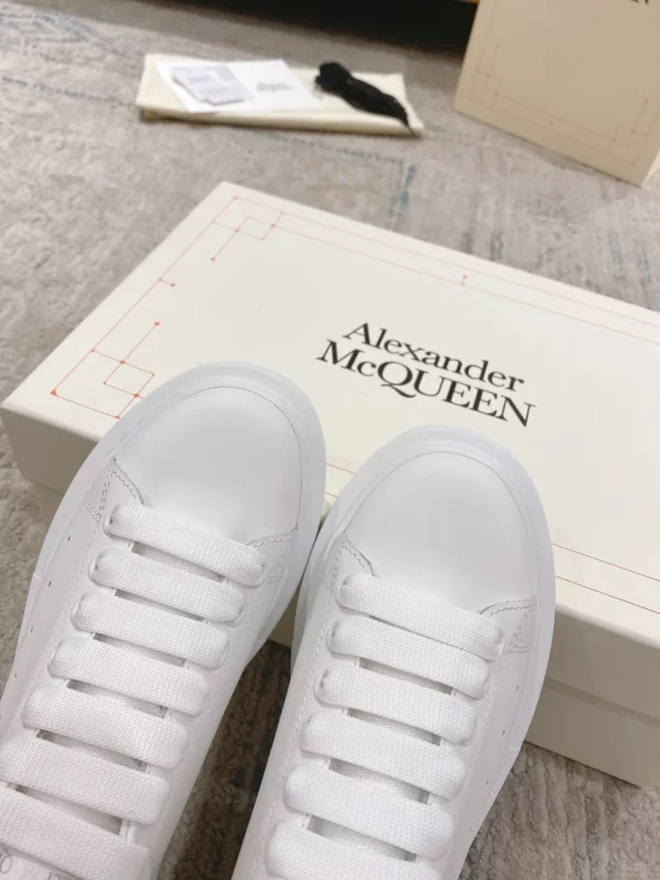 Alexander MCQueen shoes - rep shoes