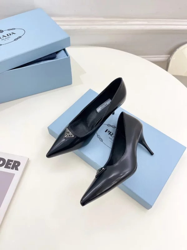 Prada shoes - Replica shoes