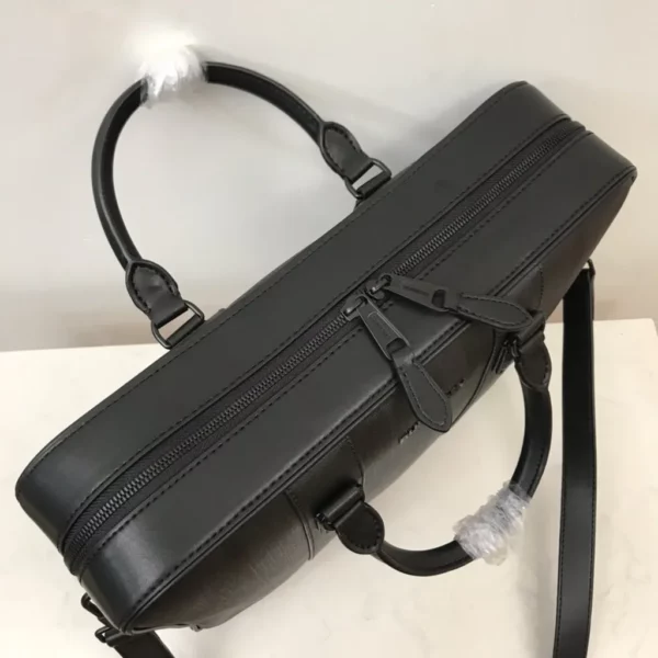 Burberry bag - rep bags