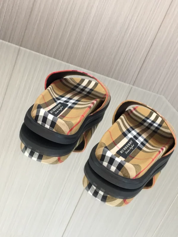 Burberry shoes - rep shoes