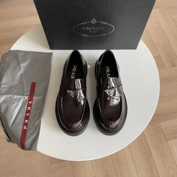 Prada shoes - Replica shoes