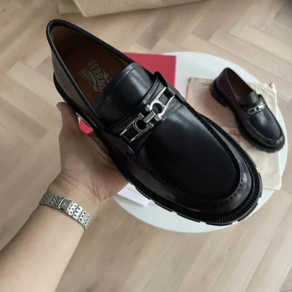 Ferragamo shoes - Replica shoes