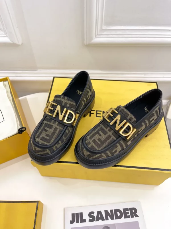 Fendi shoes - Replica shoes