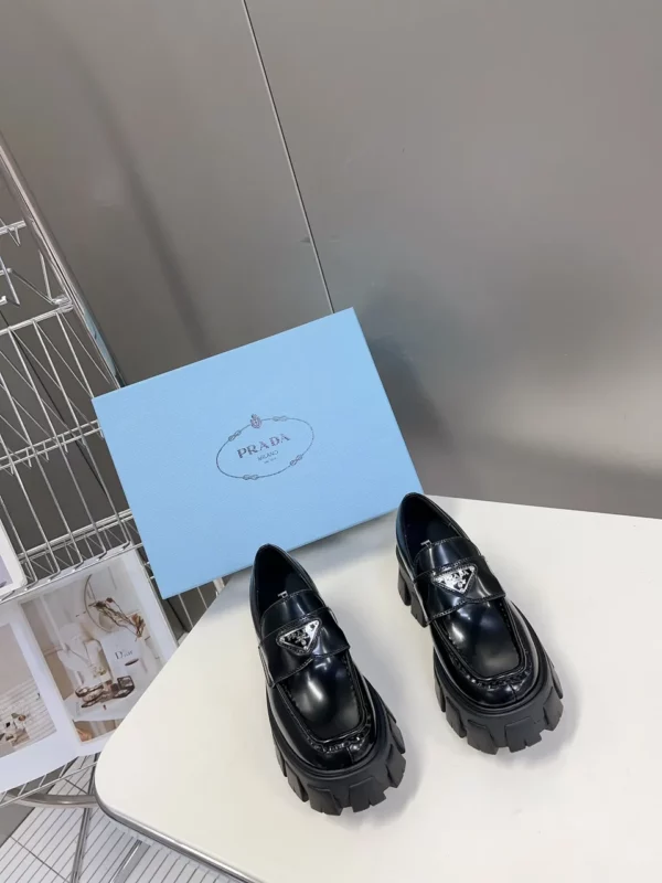 Prada shoes - Replica shoes