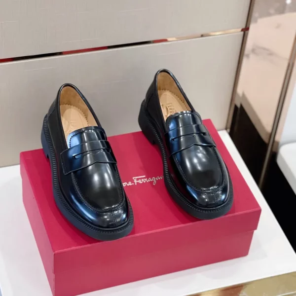 Ferragamo shoes - Replica shoes