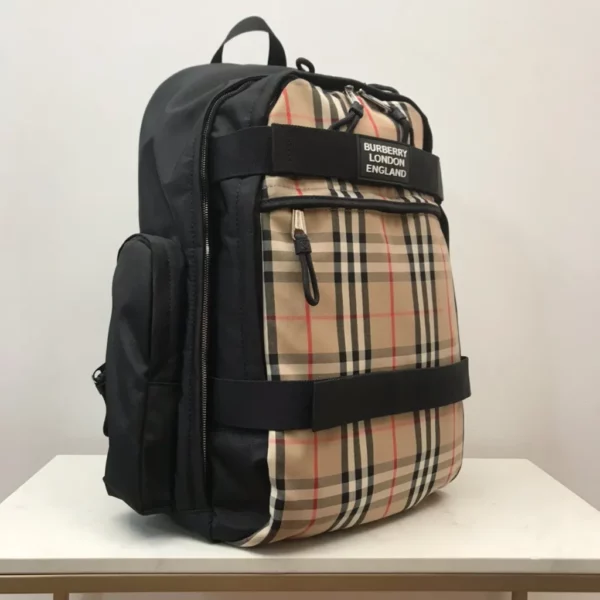 Burberry bag - rep bags