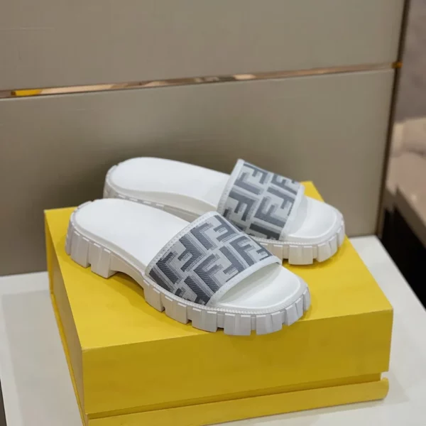 Fendi shoes - Replica shoes