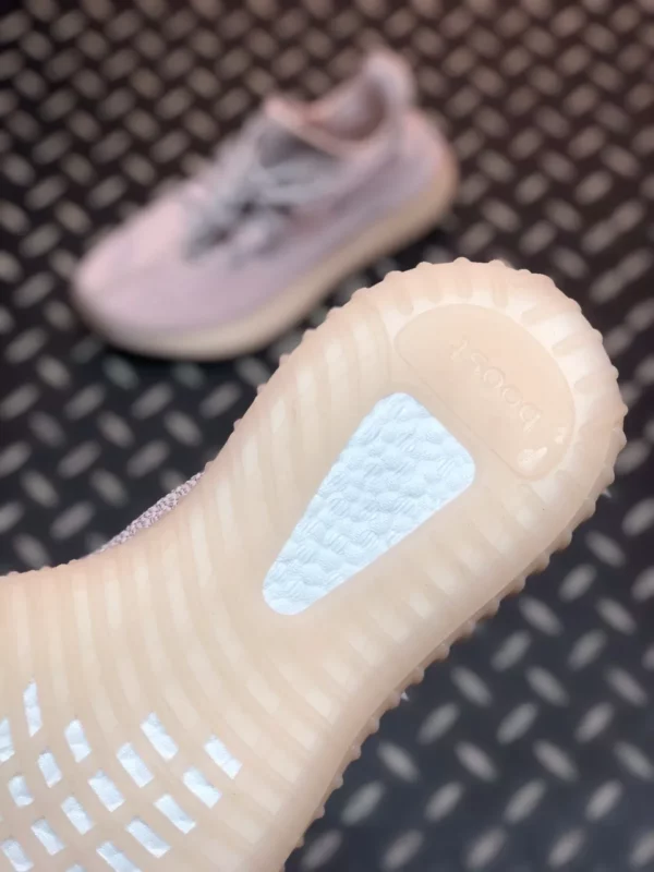 Yeezy shoes - Replica shoes