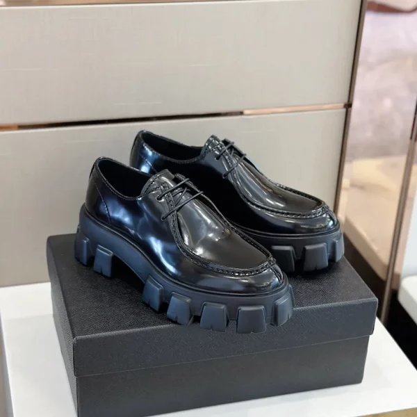 Prada shoes - Replica shoes