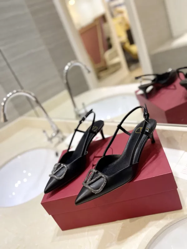 Valentino shoes - Replica shoes