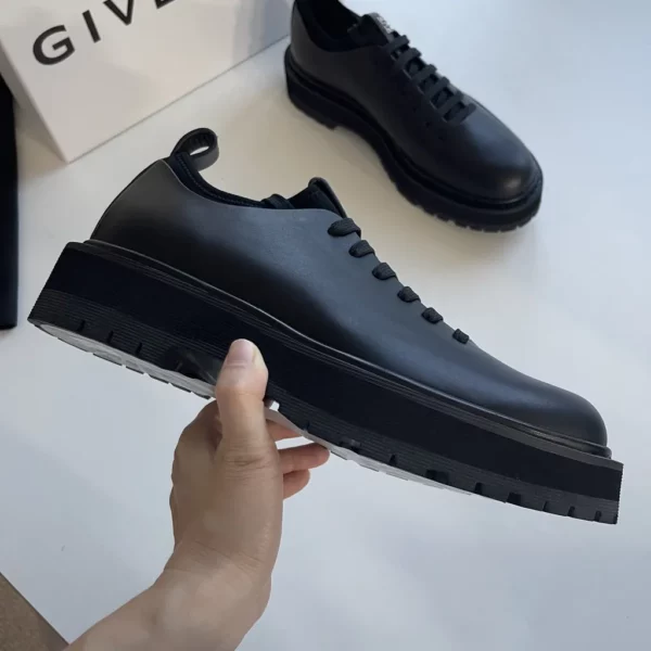 Givenchy shoes - Replica shoes