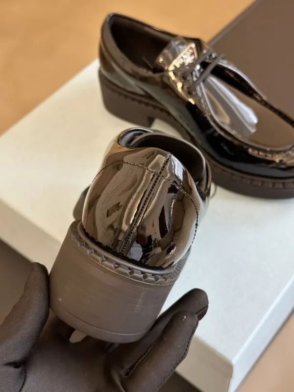 Prada shoes - Replica shoes