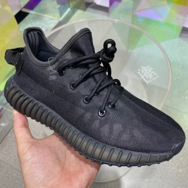 Yeezy shoes - rep shoes