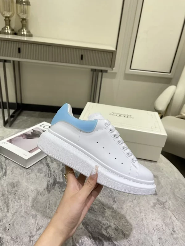 Alexander MCQueen shoes - Replica shoes