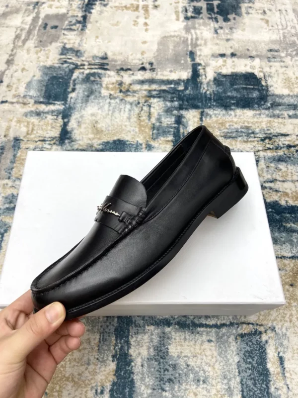 Versace shoes - rep shoes