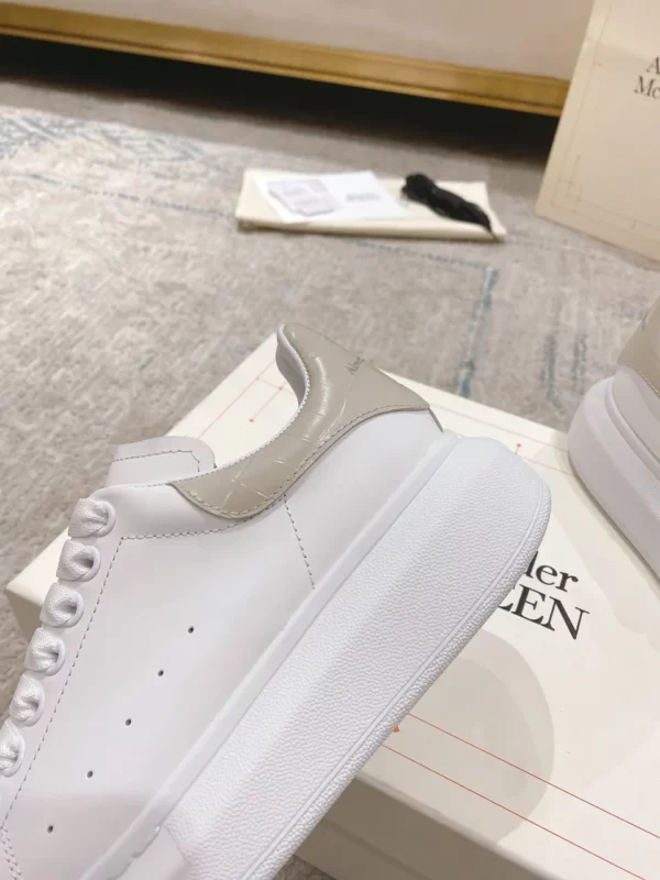 Alexander MCQueen shoes - rep shoes