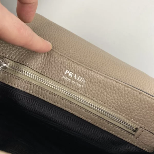 Prada bag - replica bags