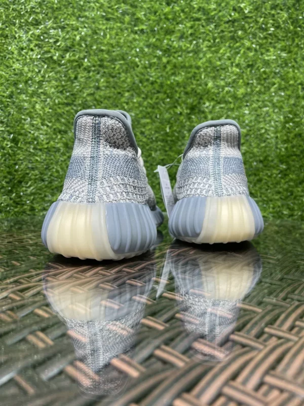 Yeezy shoes - Replica shoes