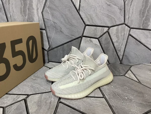 Yeezy shoes - rep shoes