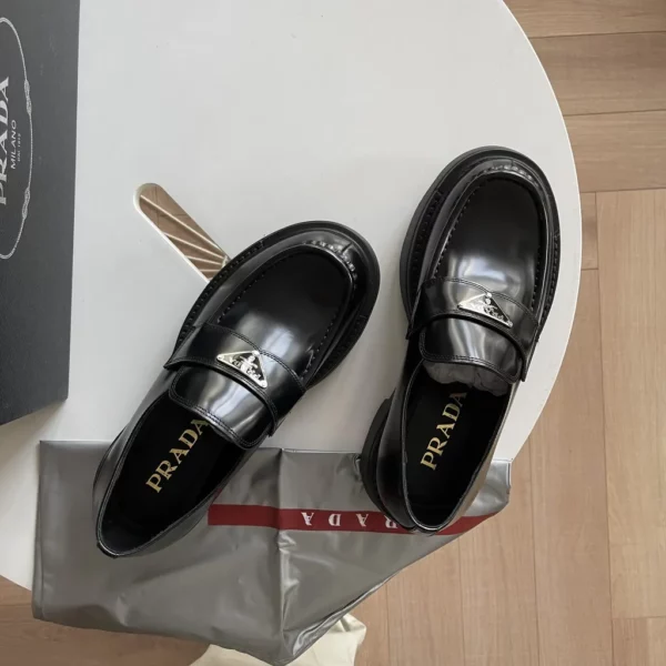 Prada shoes - rep shoes