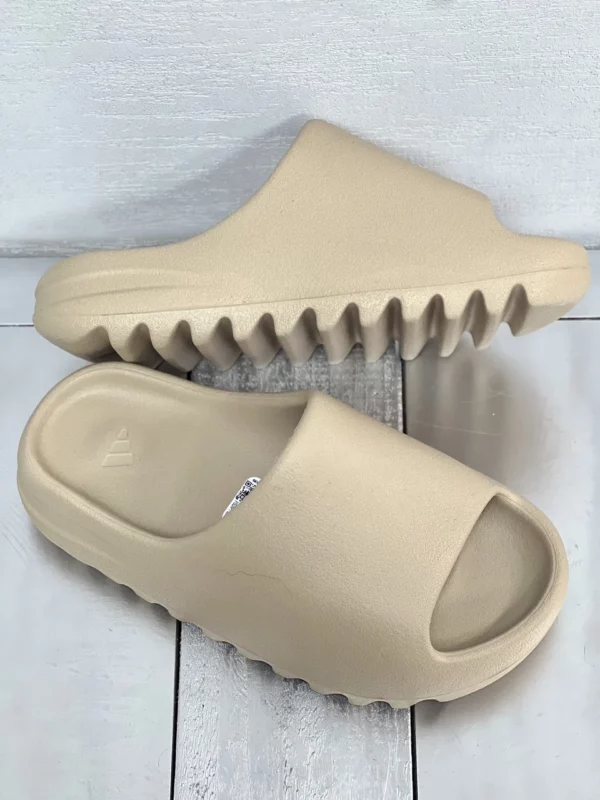 Yeezy shoes - rep shoes