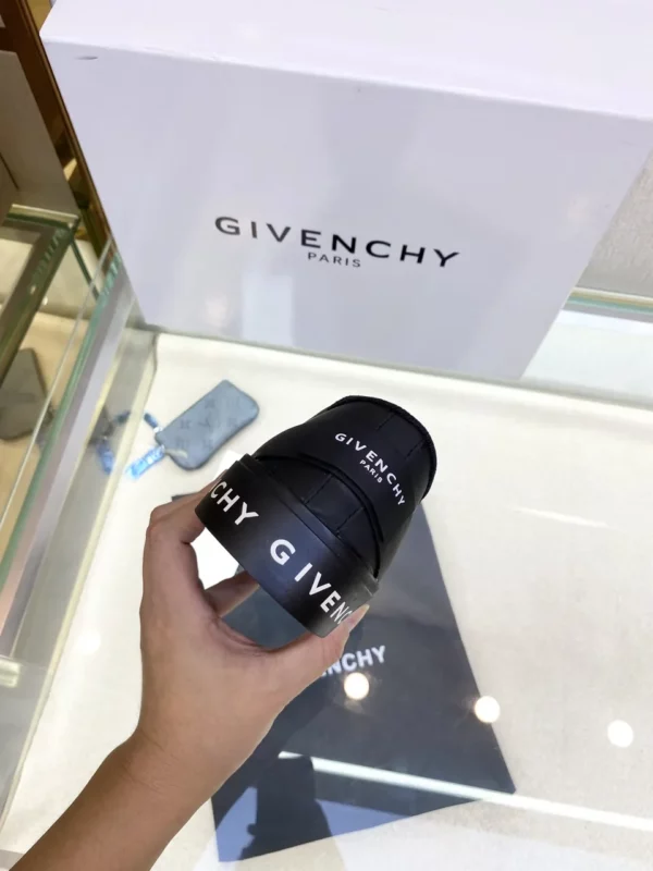 Givenchy shoes - rep shoes