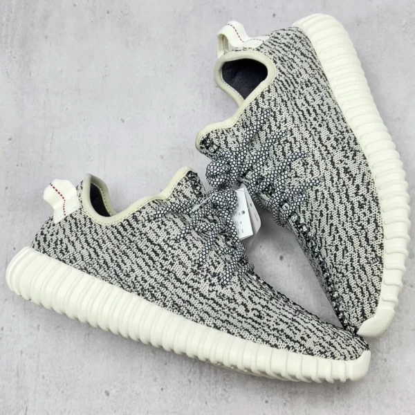 Yeezy shoes - rep shoes