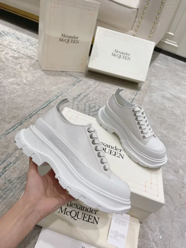 Alexander MCQueen shoes - rep shoes