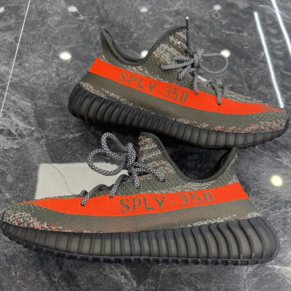 Yeezy shoes - rep shoes