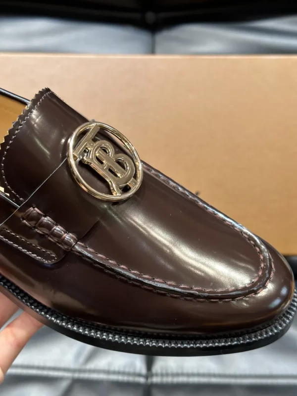 Burberry shoes - rep shoes