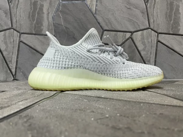 Yeezy shoes - rep shoes