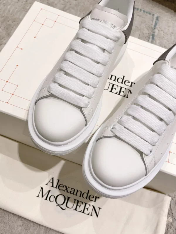 Alexander MCQueen shoes - rep shoes