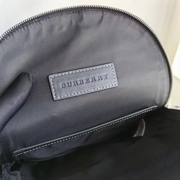 Burberry bag - rep bags