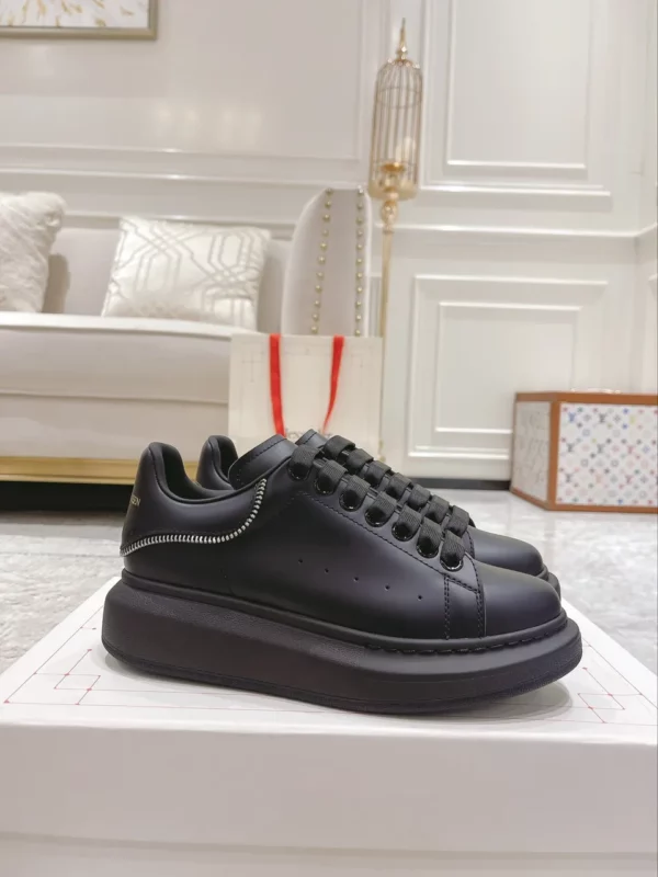 Alexander MCQueen shoes - rep shoes