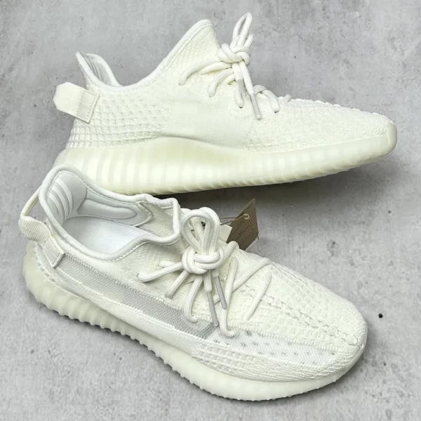 Yeezy shoes - Replica shoes