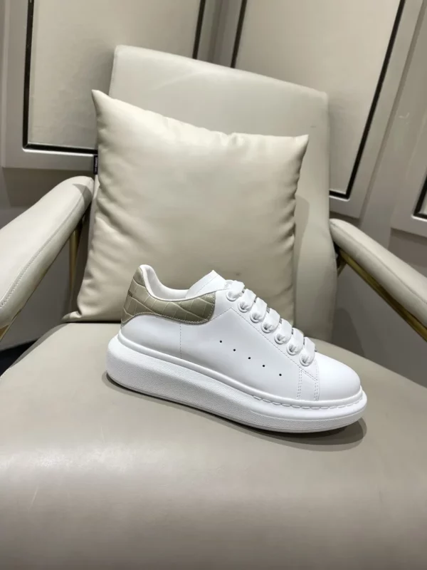 Alexander MCQueen shoes - rep shoes