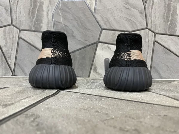 Yeezy shoes - rep shoes