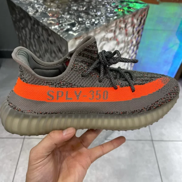 Yeezy shoes - Replica shoes