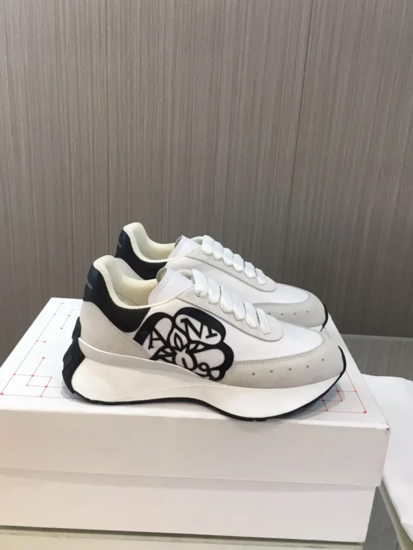 Alexander MCQueen shoes - Replica shoes