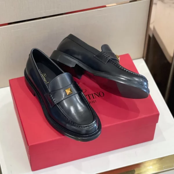 Valentino shoes - rep shoes