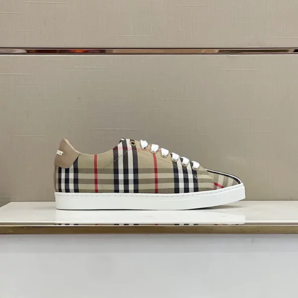 Burberry shoes - rep shoes